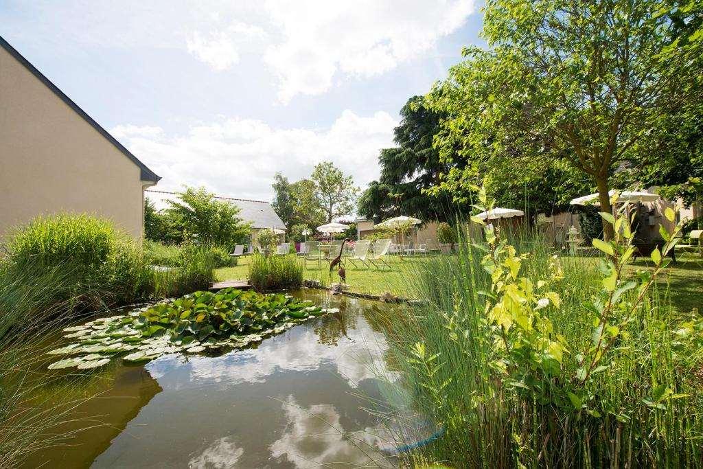 Logis Auberge Bienvenue Doué-la-Fontaine Facilidades foto